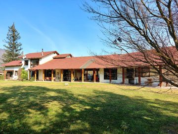 Estupenda casa para dos famiias