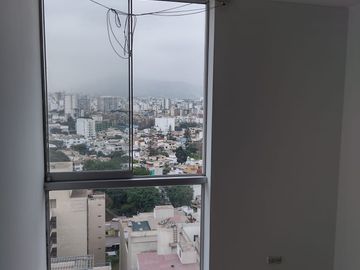 VENDO!!  DEPARTAMENTO EN LA MEJOR ZONA DE SURQUILLO