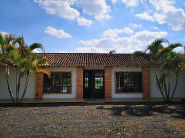 HERMOSA FINCA EN VILLAVICENCIO