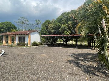 HERMOSA FINCA EN VILLAVICENCIO