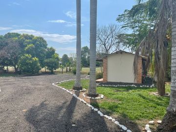 HERMOSA FINCA EN VILLAVICENCIO