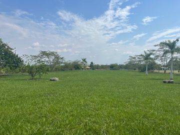 HERMOSA FINCA EN VILLAVICENCIO