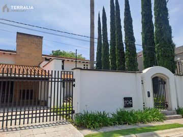 Casa en Venta en Villas del Mesón Juriquilla con acabados de primera