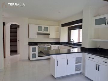 Casa en Venta en Villas del Mesón Juriquilla con acabados de primera