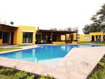 Casa de Campo en Venta: Condominio La Toscana - Chincha