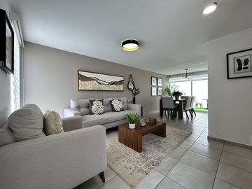CASA EN VENTA EN CALIMAYA DENTRO DEL FRACCIONAMIENTO HACIENDA DE LAS FUENTES.