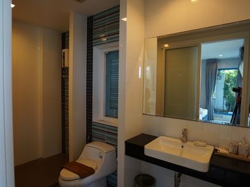 Beachfront Pool Villa Hua Hin For Sale