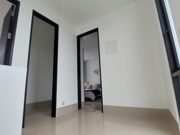 Rumah Dian Istana Wiyung Surabaya New Gress