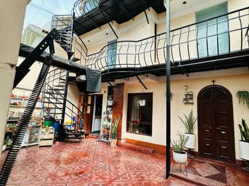 Surco Urb. San Ignacio Ampliacion, Casa En Venta De 3 Pisos