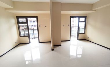 2 Bedroom with Balcony The Radiance Manila Bay Condo for Sale in Roxas Boulevard Pasay City near City of Dreams.