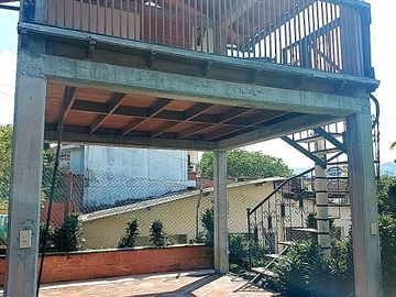 EXCLUSIVA CASA VERANIEGA EN VENTA PEREIRA
