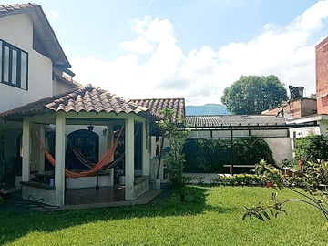 EXCLUSIVA CASA VERANIEGA EN VENTA PEREIRA