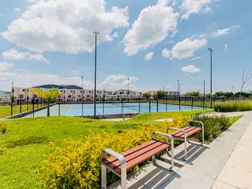 CASA A 15 MINUTOS DE CUERNAVACA, MORELOS; MEX. 3 RECÁMARAS, ALBERCA, MULTI CANCHAS, PET PARK.