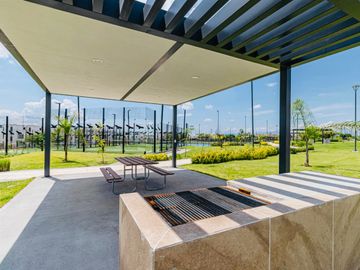 CASA A 15 MINUTOS DE CUERNAVACA, MORELOS; MEX. 3 RECÁMARAS, ALBERCA, MULTI CANCHAS, PET PARK.