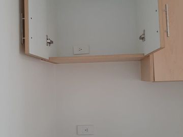 Ready for occupancy in makati 1bedroom near salcedo legazpi village makati