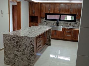 Casa en Venta en San Antonio Tlayacapan.  $16,500,000