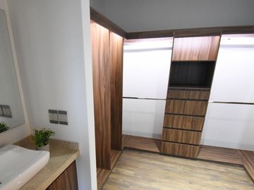 Departamento de lujo con amenidades, áreas comunes, Gym, alberca, roof, ludoteca y más.