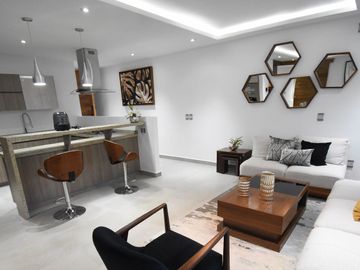 Departamento de lujo con amenidades, áreas comunes, Gym, alberca, roof, ludoteca y más.
