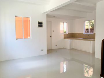 READY TO MOVE-IN 4-BR HOUSE AND LOT FOR SALE IN SILANG