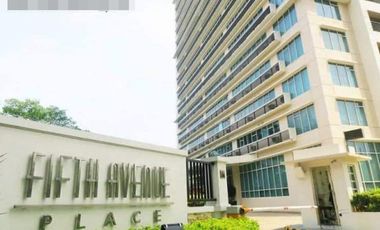🌆 Experience Opulent Living: 1BR Condo with Parking Spaces at The Fifth Avenue, BGC! Secure Your Dream Home Today! 🛋️