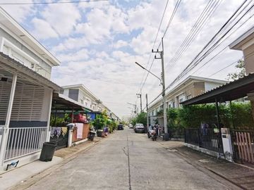 87587 - ขายทาวเฮ้าส์ 18.2 ตร.วา หมู่บ้านพฤกษา 64/2 ต.คลอง 3 อ.คลองหลวง จ.ปทุมธานี