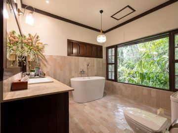 Nice Lanna contemporary house for sale Maeram sub-district Maerim district