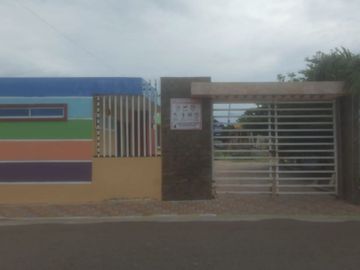 terreno esquinero de venta en manta zona centro