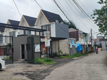 Rumah 2 Lantai Minimalis 4 Kamar Di Jakarta Timur