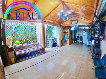 Gran Casa con local comercial en Ñuñoa