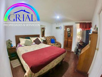 Gran Casa con local comercial en Ñuñoa