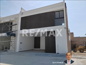 CASA EN VENTA AGUACALIENTES NORTE ARROYO DEL MOLINO, SAN TELMO, AV ZARAGOZA EN COTO AMENIDADESS