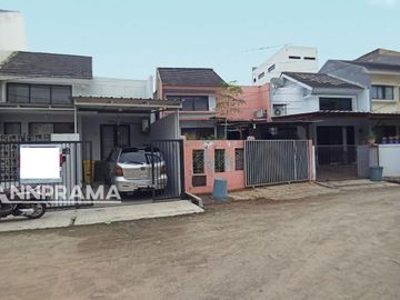 Rumah second murah dlm perumahan roe jalan luas dekat kampus UIN dibojongsari,depok