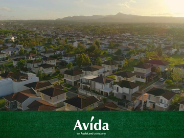 CONDO FOR SALE IN NUVALI Evoliving Parkway Ave Brgy. Canlubang, Calamba City, Laguna  near Ayala Malls Solenad   Enchanted Kingdom nuvali park