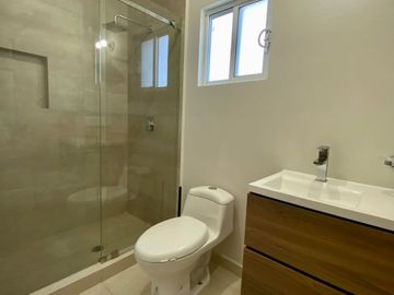 CASA EN VENTA EN CERRADA DEL PRADO AL NORTE