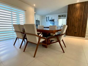 CASA EN VENTA EN CERRADA DEL PRADO AL NORTE