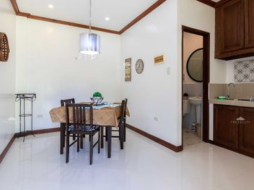 Bright and Airy, Private Resort, Airbnb Vacation House for Sale with Spacious Landscape Garden in Tagaytay, Cavite