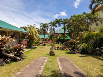 Bright and Airy, Private Resort, Airbnb Vacation House for Sale with Spacious Landscape Garden in Tagaytay, Cavite