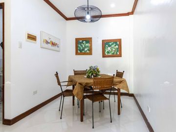 Bright and Airy, Private Resort, Airbnb Vacation House for Sale with Spacious Landscape Garden in Tagaytay, Cavite