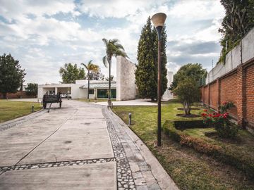 RESIDENCIA EN VENTA EN FRACCIONAMIENTO EL LUCERO