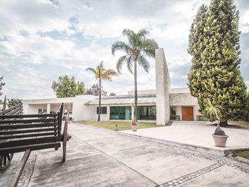 RESIDENCIA EN VENTA EN FRACCIONAMIENTO EL LUCERO