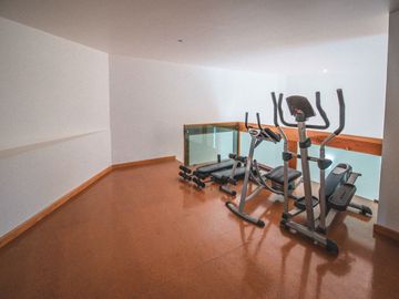 RESIDENCIA EN VENTA EN FRACCIONAMIENTO EL LUCERO