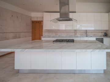 RESIDENCIA EN VENTA EN FRACCIONAMIENTO EL LUCERO