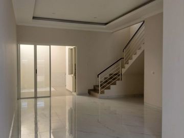 BARU, Rumah Manyar Kertoadi Mewah 2 Lantai dkt Raya MERR Kertajaya SHM