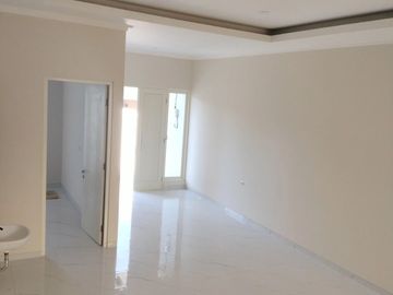 BARU, Rumah Manyar Kertoadi Mewah 2 Lantai dkt Raya MERR Kertajaya SHM