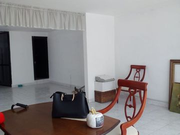 Casa, para 4 familias