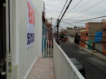 Casa, para 4 familias