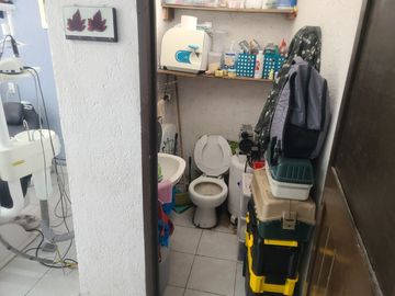 VENTA DE 2 LOCALES, UN DEPARTAMENTO Y UN SALÓN DE EVENTOS EN ARAGÓN - CENTRO, QUERÉTARO.