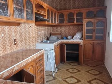 CASA SOLA EN LOMAS DEL CARRIL TEMIXCO