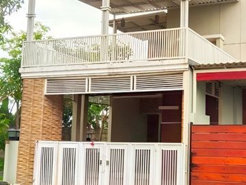 RUMAH MODERN MINIMALIS PURI SURYA JAYA SIDOARJO