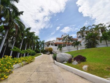 Villa con vista al mar y acceso a la playa - Huatulco